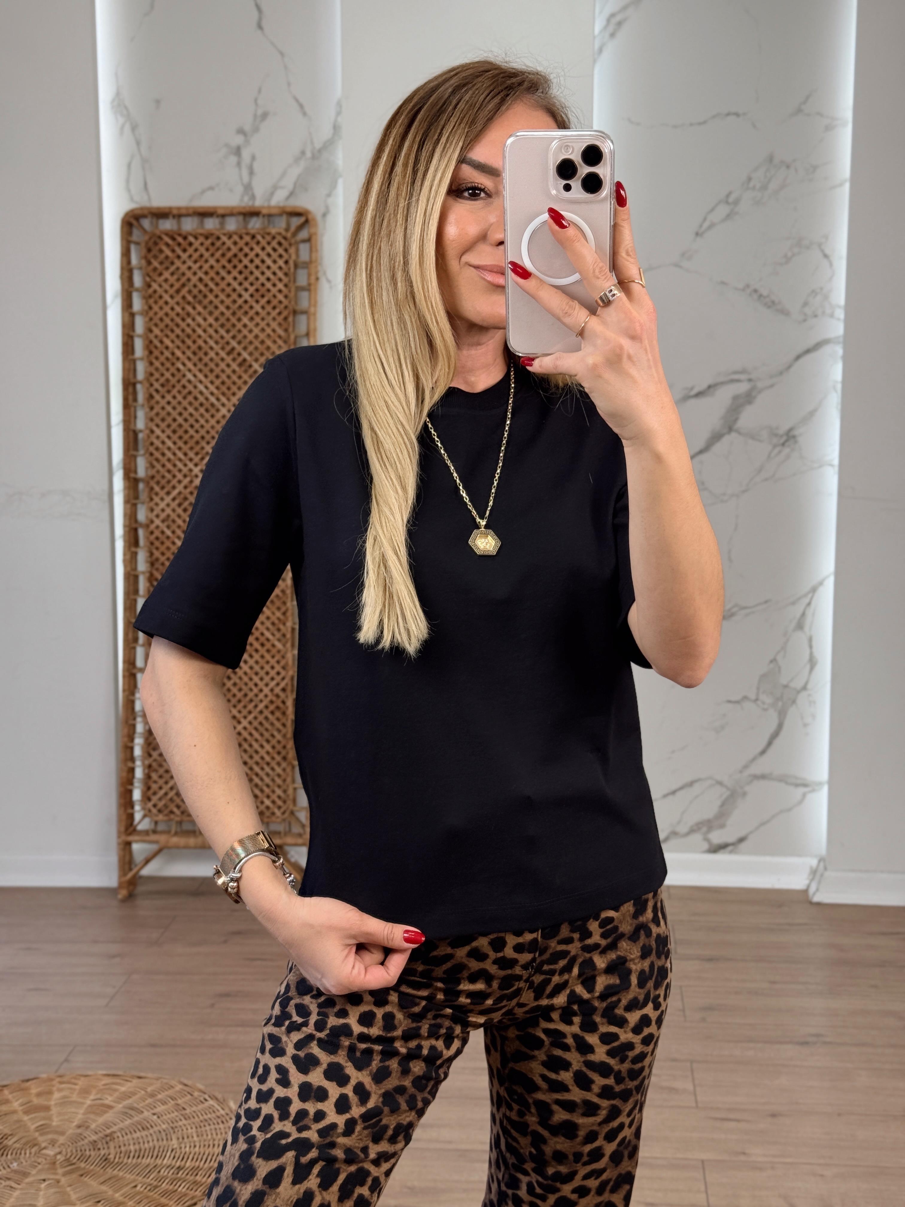 Vatkalı Tshirt SİYAH