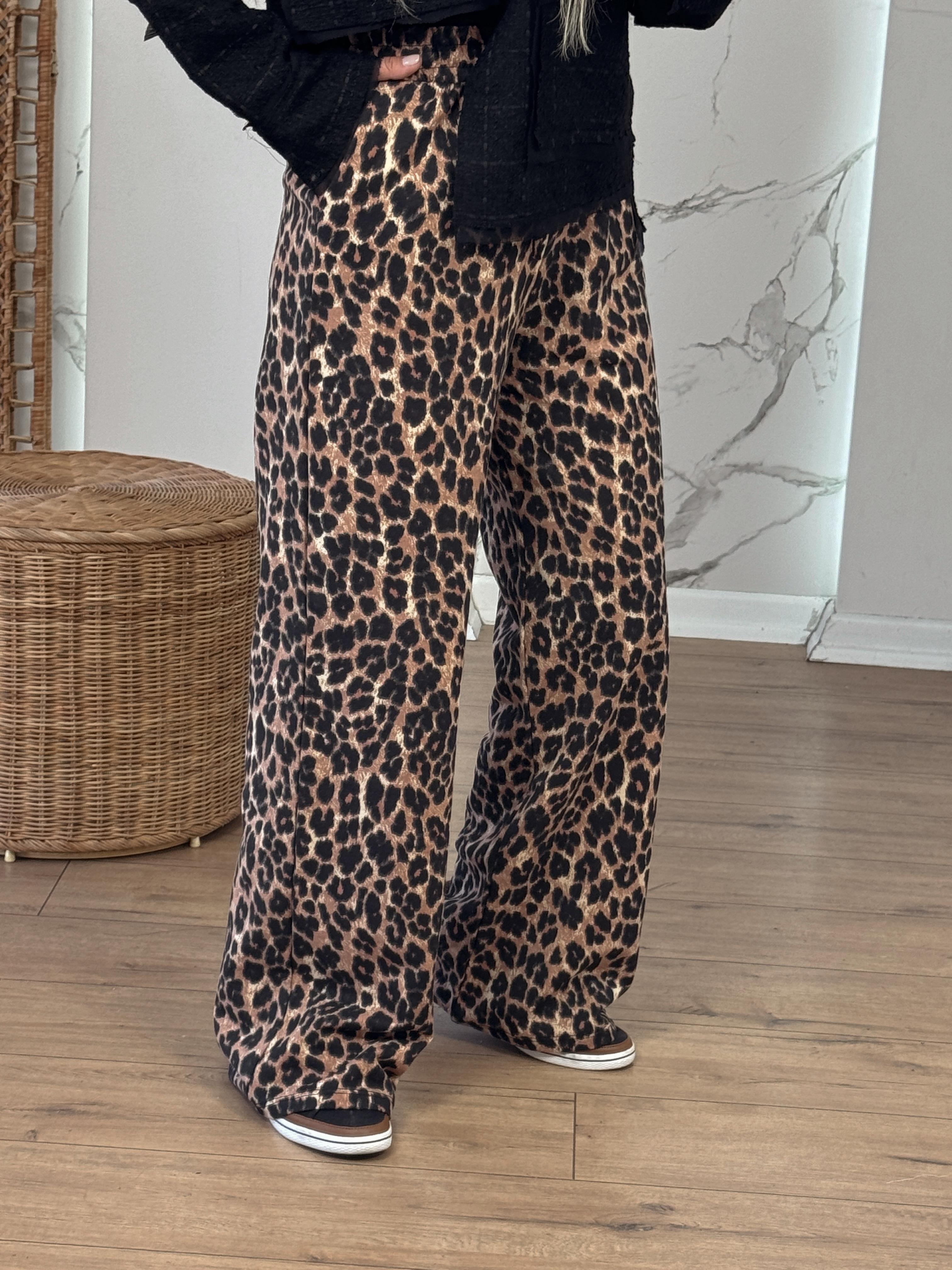 Yanları Cepli Beli Bağcıklı Leopar Desen Salaş Pantolon KAHVE