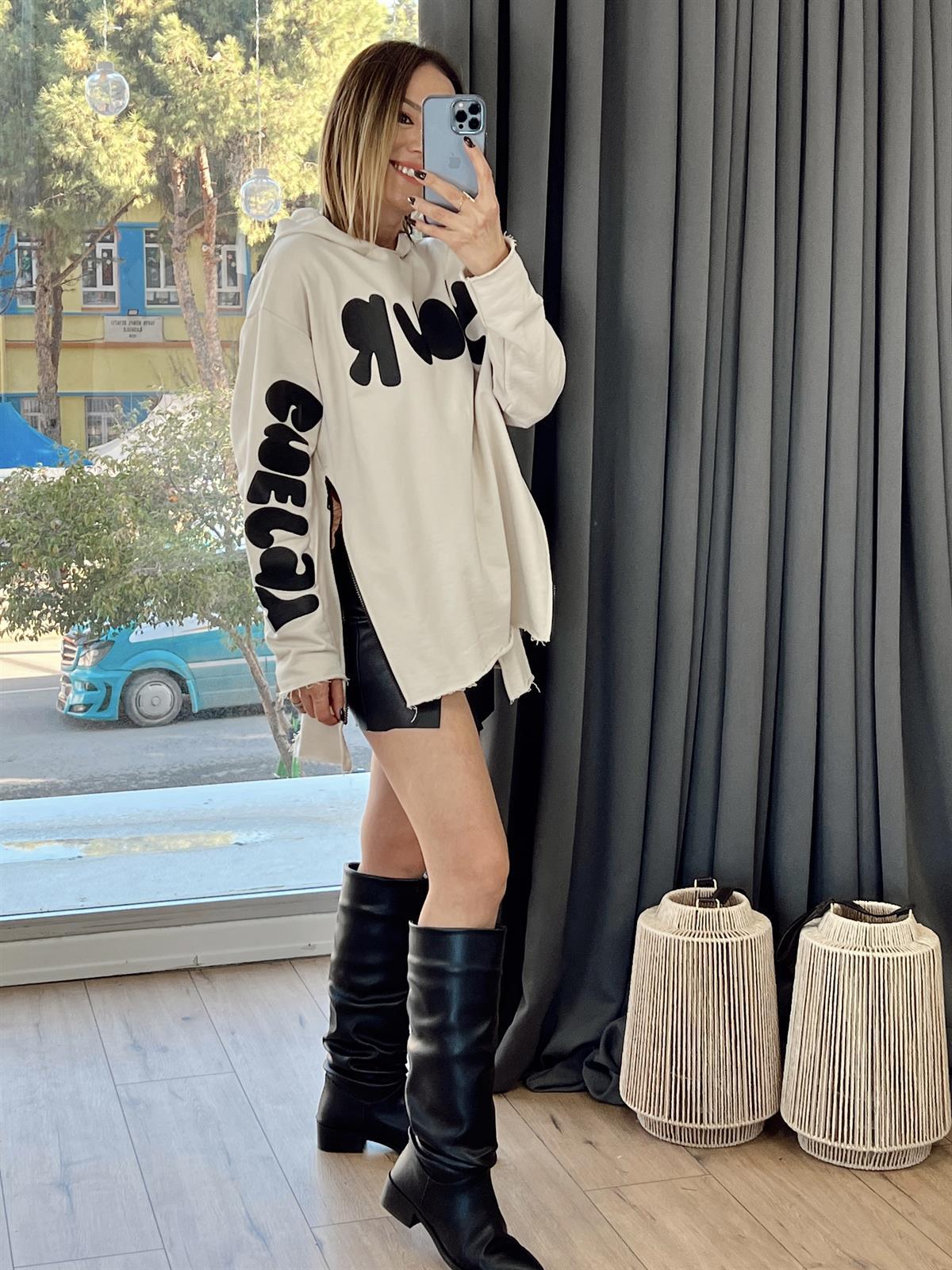 YANLARI FERMUARLI YAZILI SWEAT TAŞ