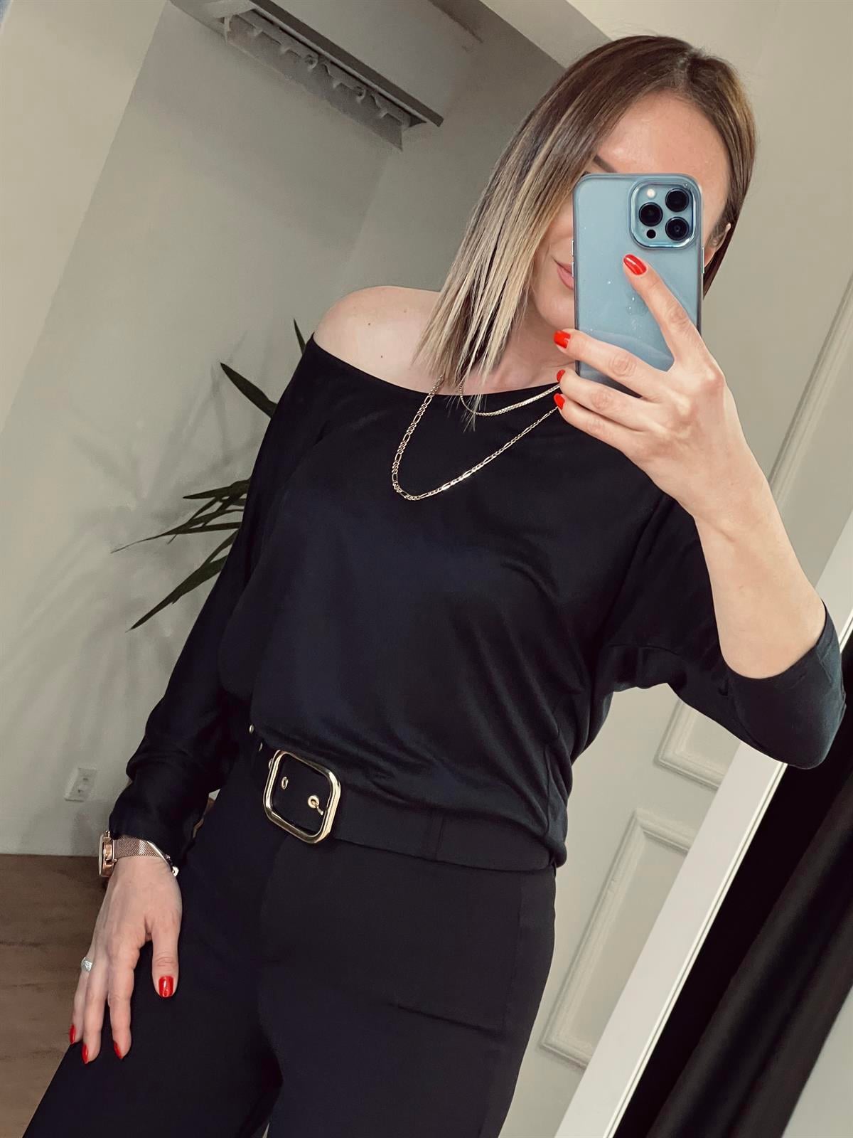 YARASA KOL KISA BLUZ SİYAH