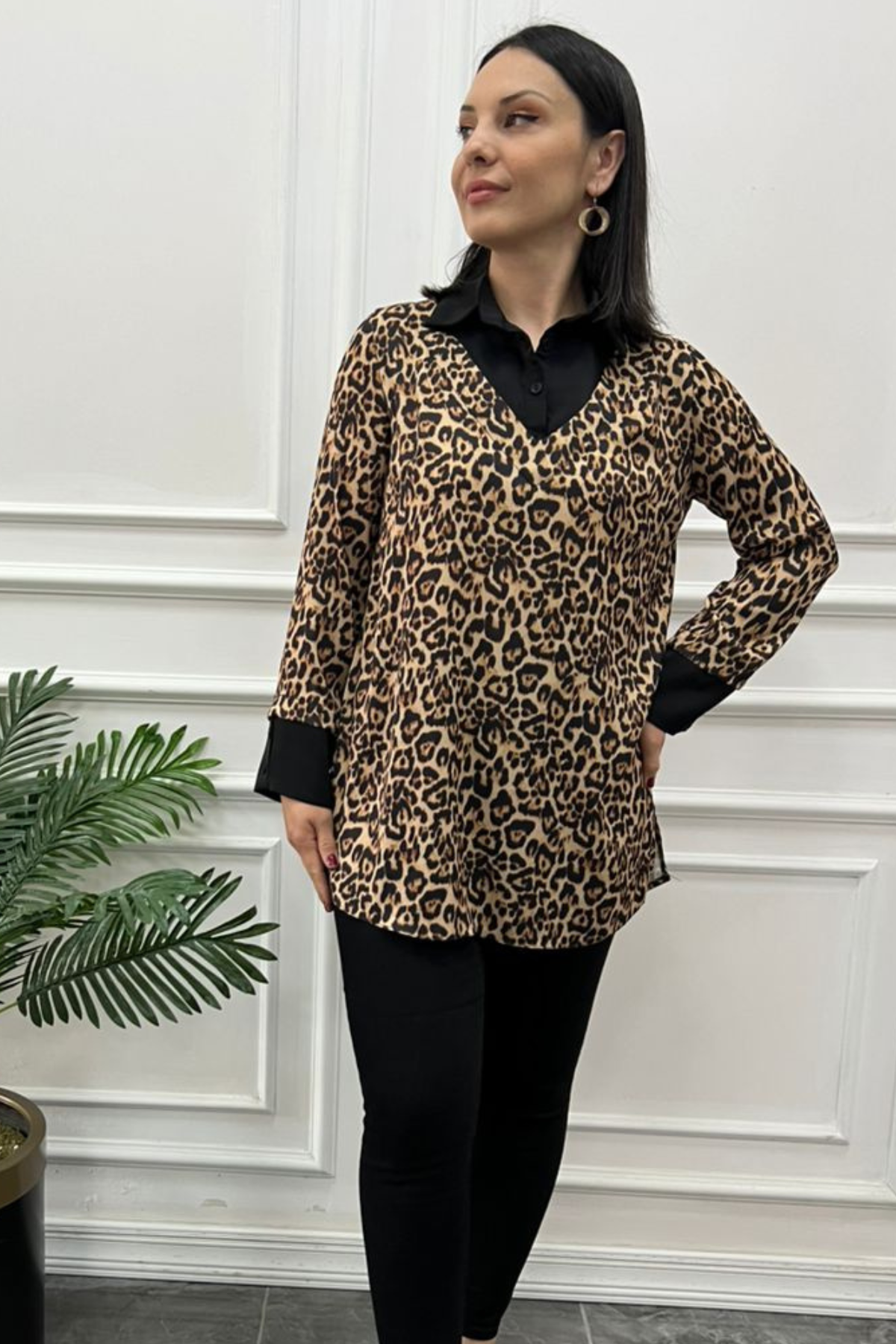 Büyük Beden Siyah Yaka Leopar Gömlek