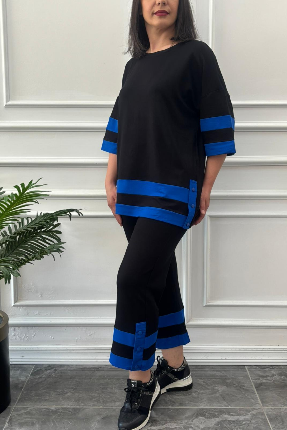 Büyük Beden Yırtmacı Düğmeli Takım