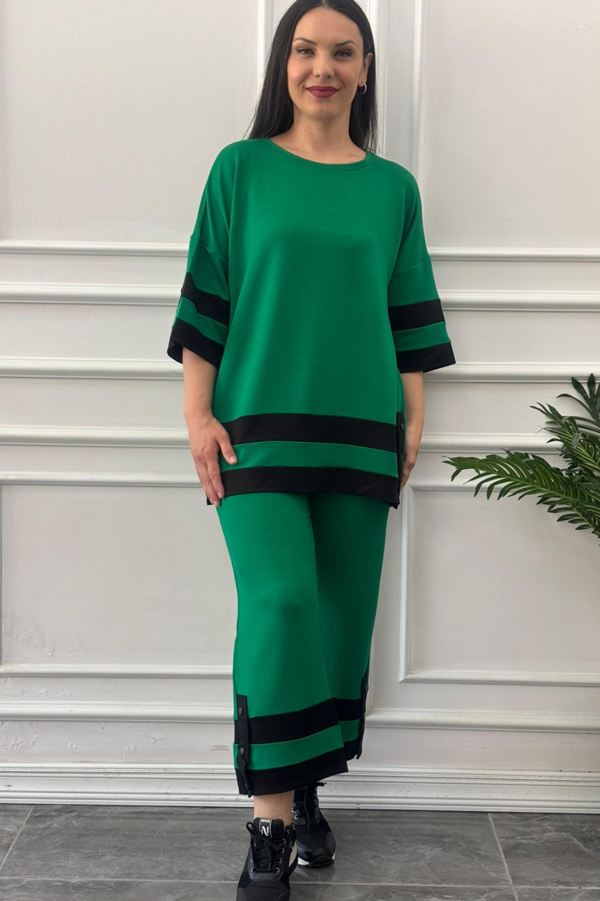 Büyük Beden Yırtmacı Düğmeli Takım