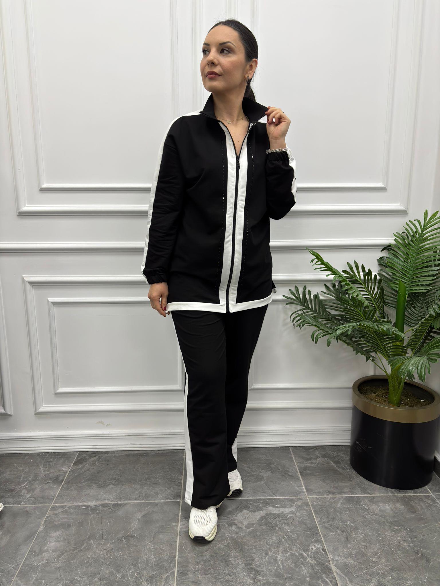Beyaz Şeritli Dik Yaka Athleisure Takım