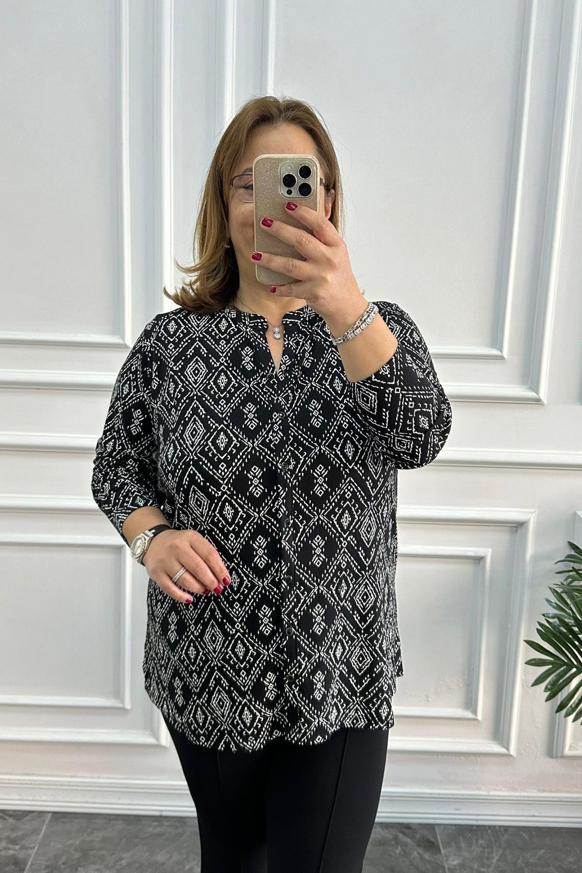 Büyük Beden Siyah Beyaz Kilim Desenli Penye Gömlek