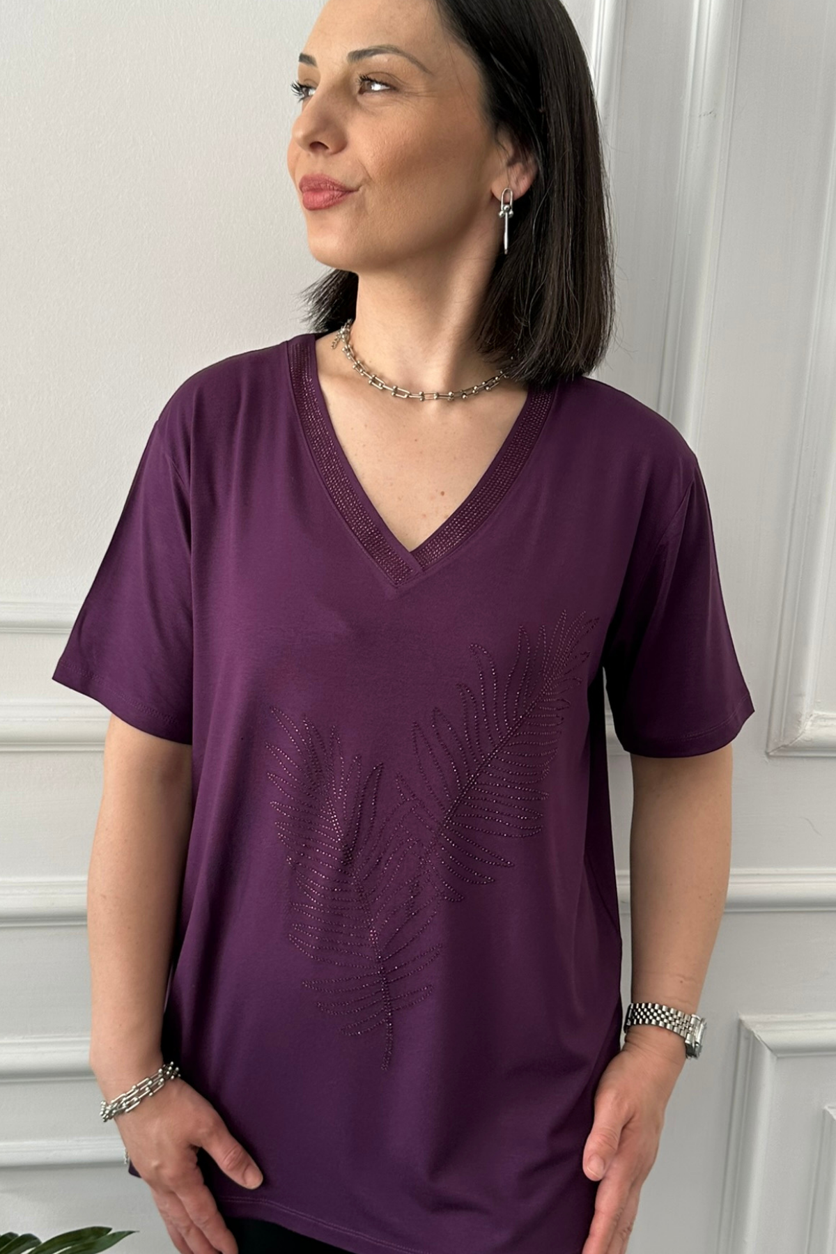Büyük Beden V Yaka Taşlı Tshirt