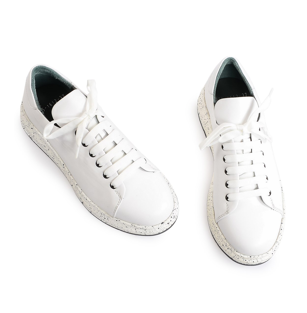 Beyaz Bağcıklı Klasik Kadın Spor Ayakkabı | Flower Ayakkabı