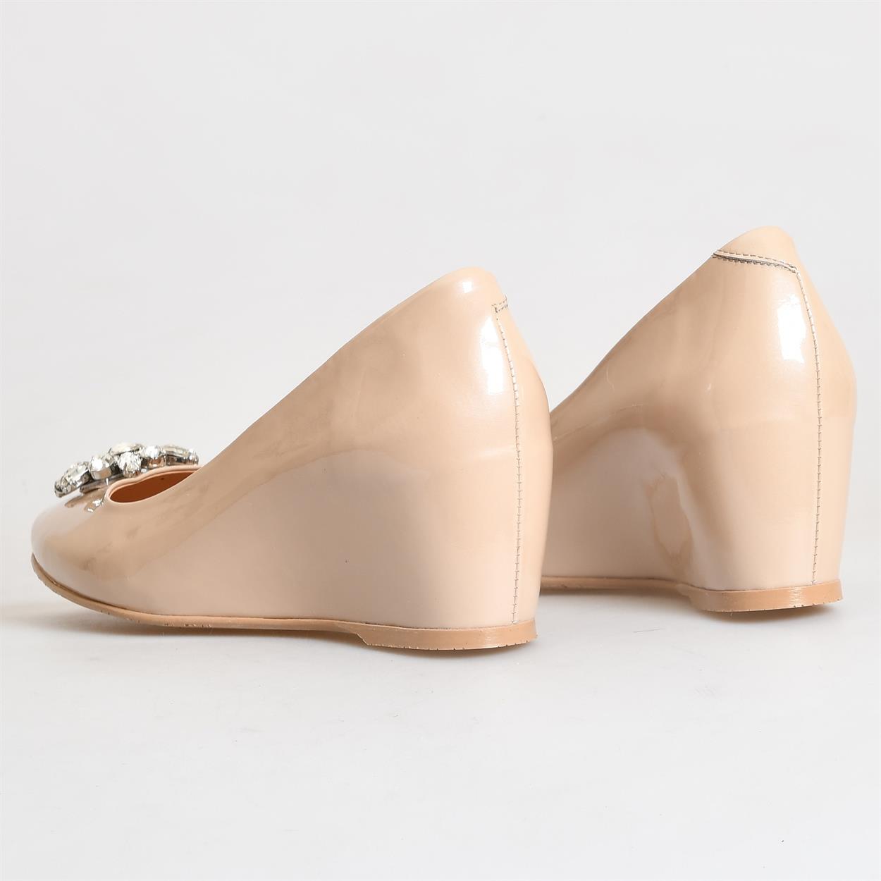 Bej Rugan Taşlı Kadın Dolgu Topuk Ayakkabı | Flower Ayakkabı