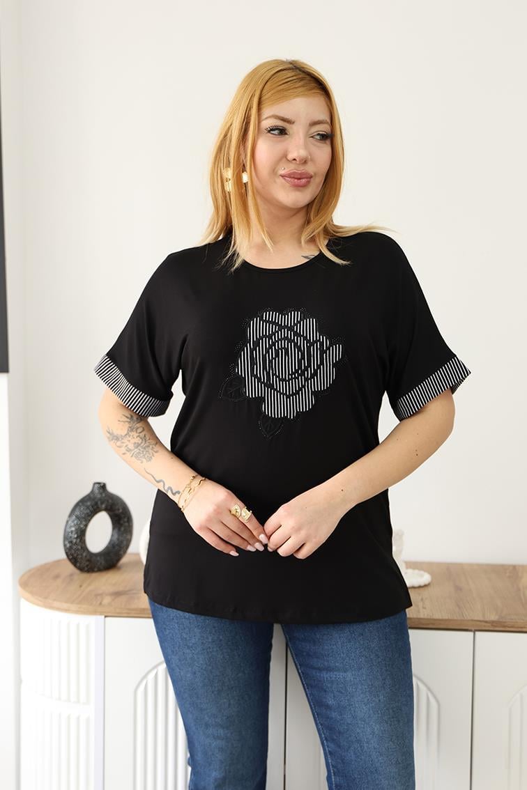 Kısa Kol Bluz Büyük Beden Gül İşlemeli Bluz