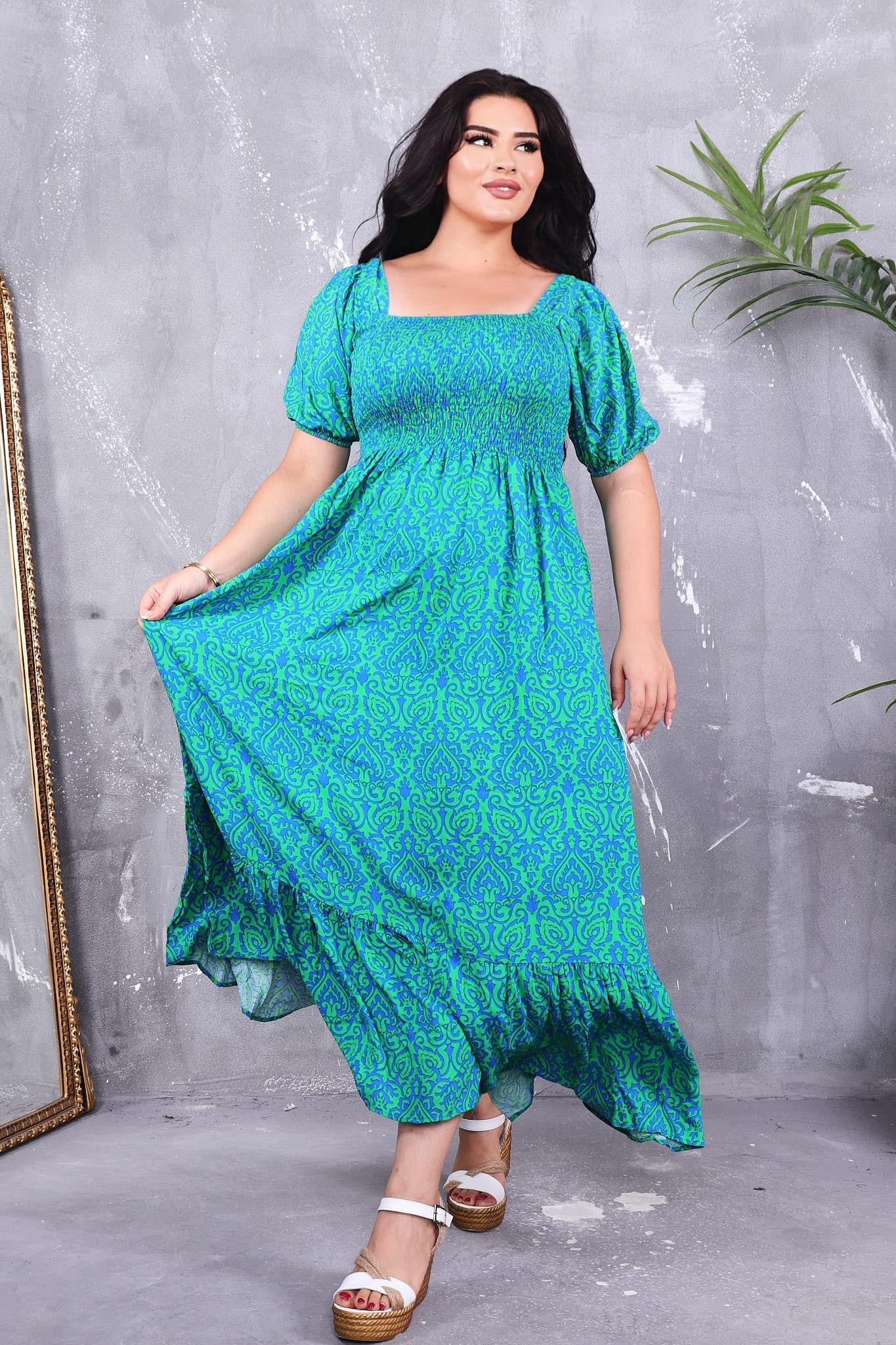 Elbise Yakası Lastikli Uzun Kloş Elbise