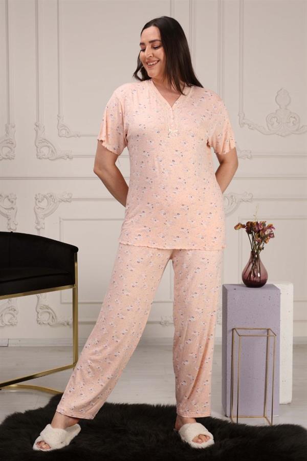 Pijama Takımı Büyük Beden Yakası Dantelli Desenli Pijama Takımı Yavruağzı