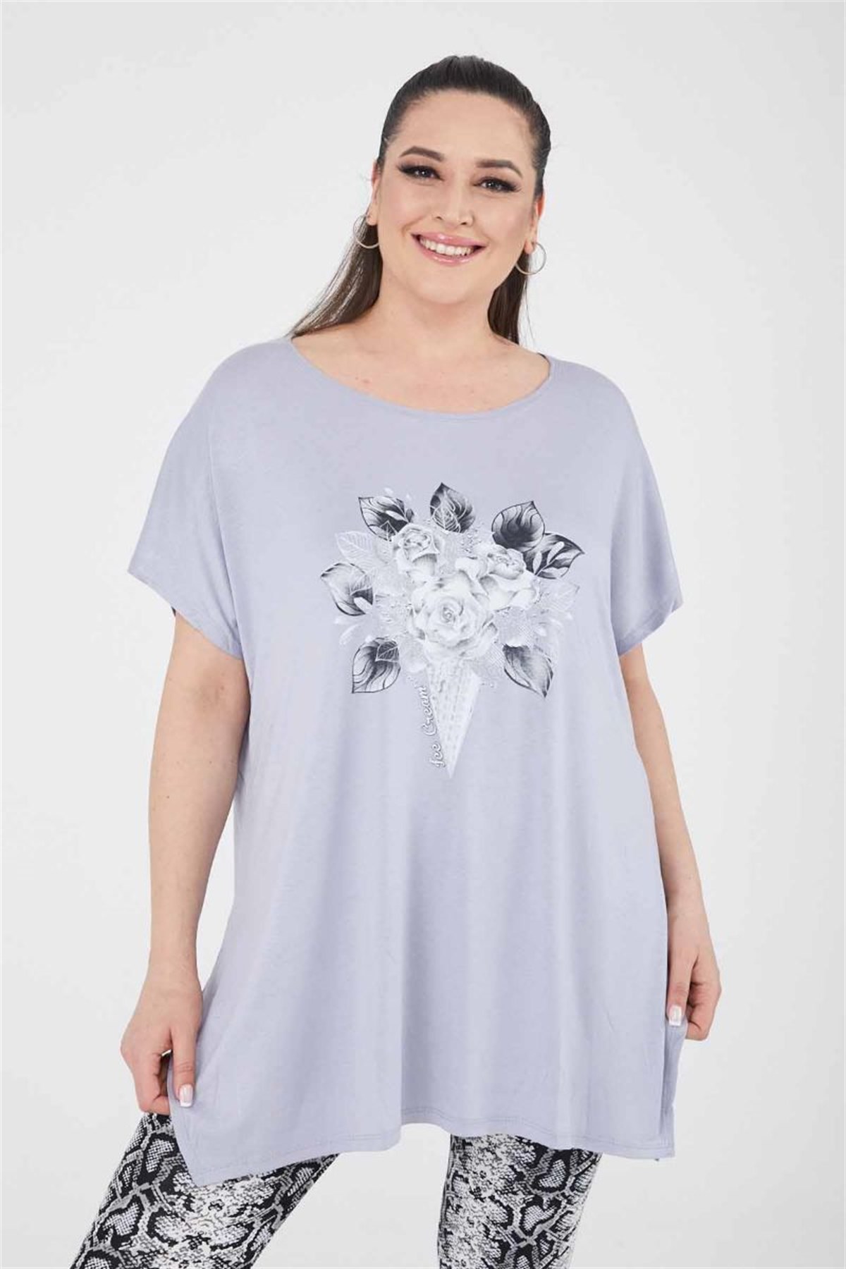 Tshirt Büyük Beden Salaş Buket Baskılı T-Shirt Gri