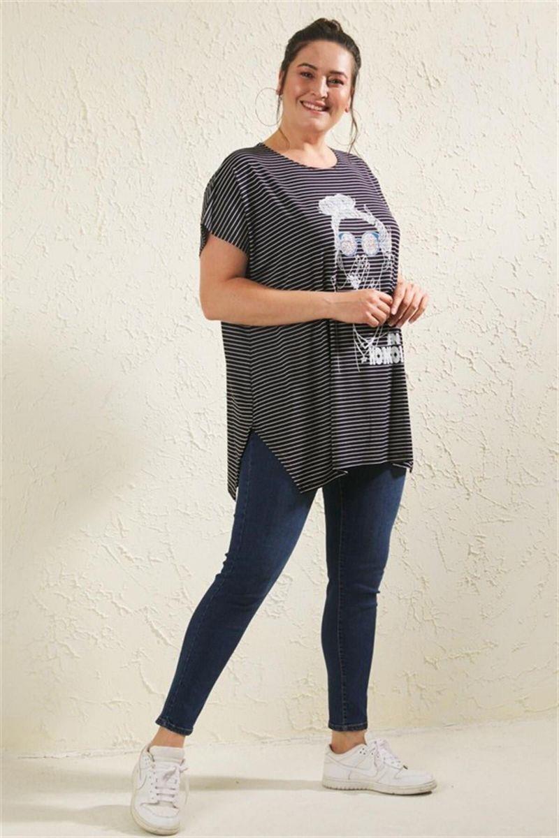 Tshirt Büyük Beden Salaş Kız Figürlü T-Shirt Siyah Çizgili