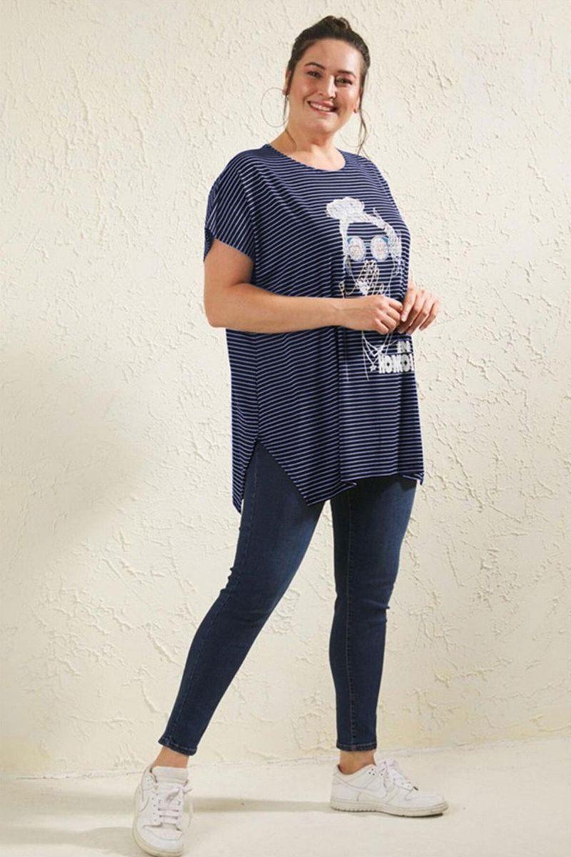 Tshirt Büyük Beden Salaş Kız Figürlü T-Shirt Lacivert Çizgili