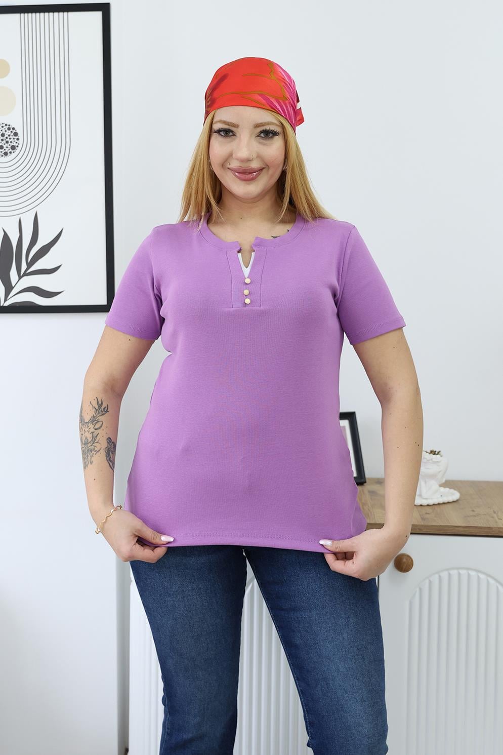 Büyük Beden Yakası Çift Biye Detaylı Düğmeli Basıc T-shirt