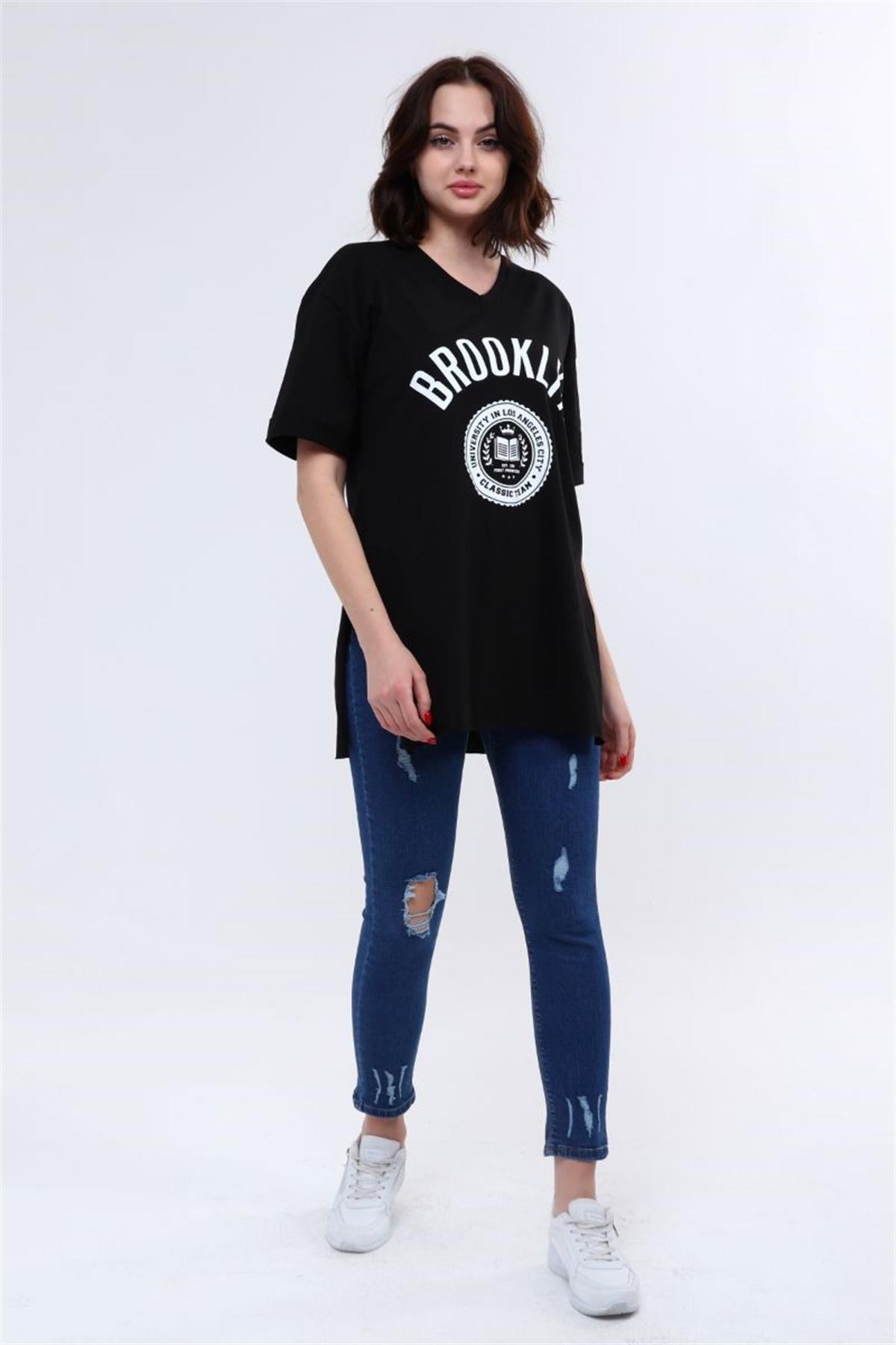 Tshirt Kadın Önü Baskılı Yırtmaçlı T-Shirt Siyah