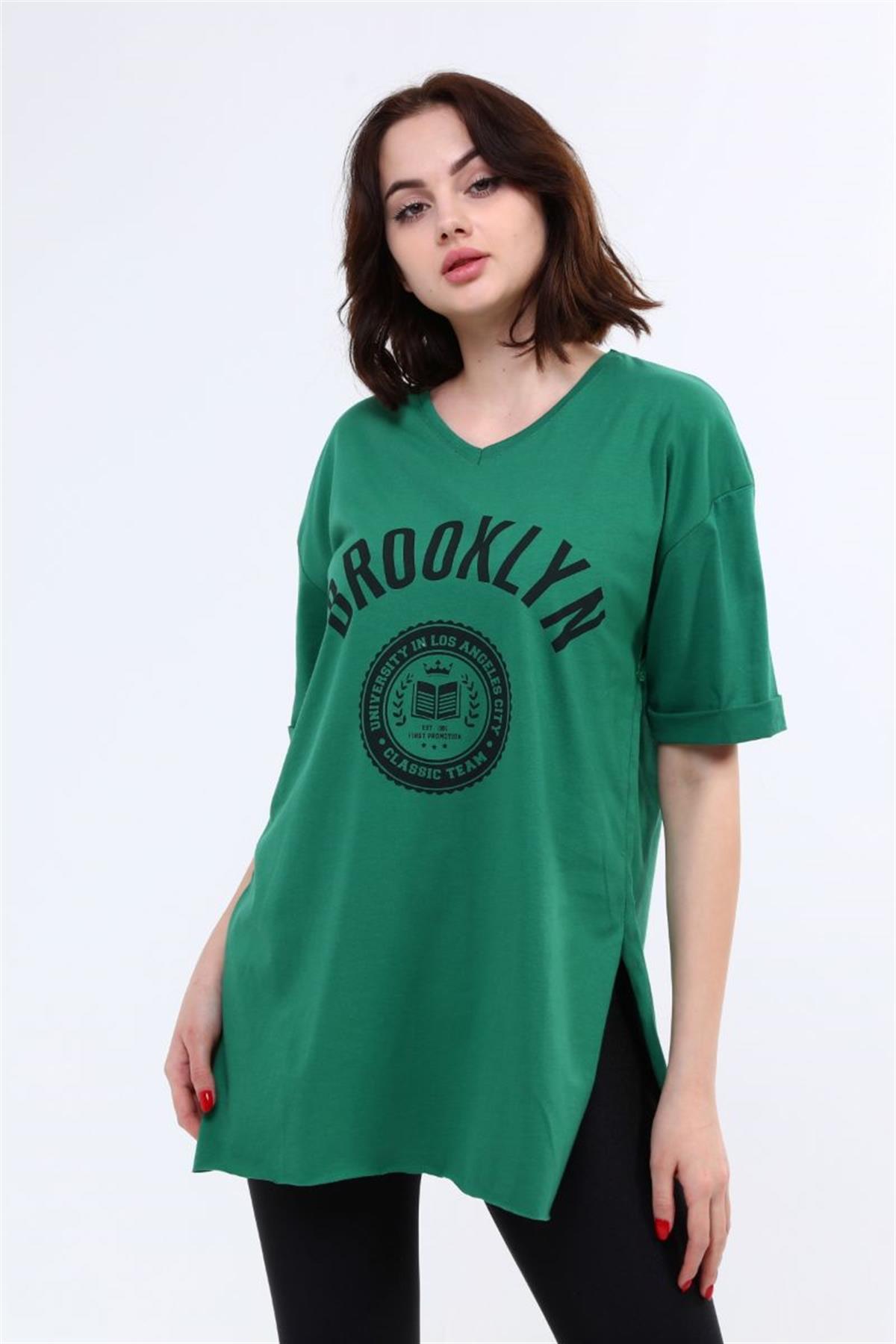 Tshirt Kadın Önü Baskılı Yırtmaçlı T-Shirt Yeşil