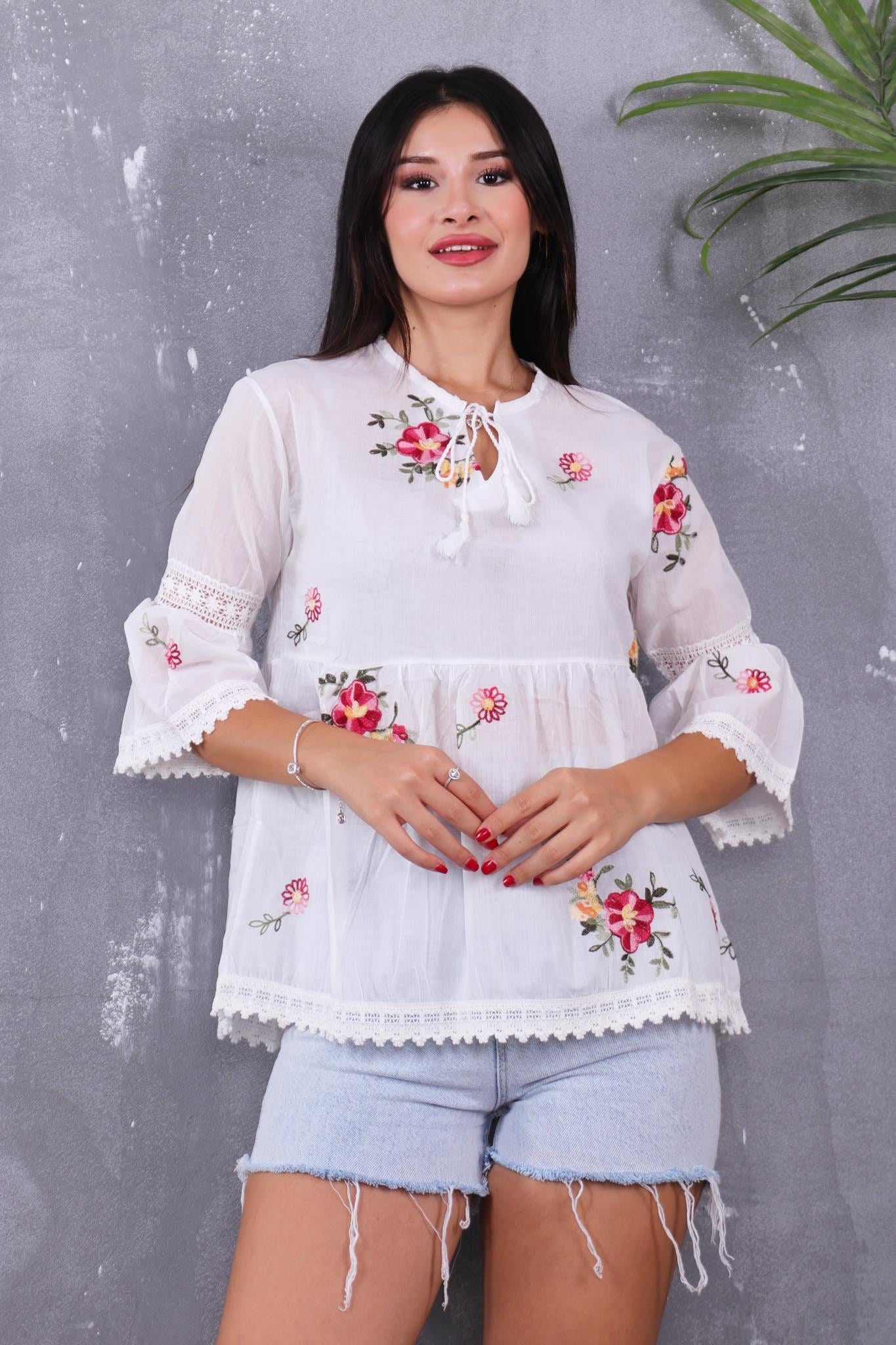 Bluz Nakış Detaylı Keten Bluz