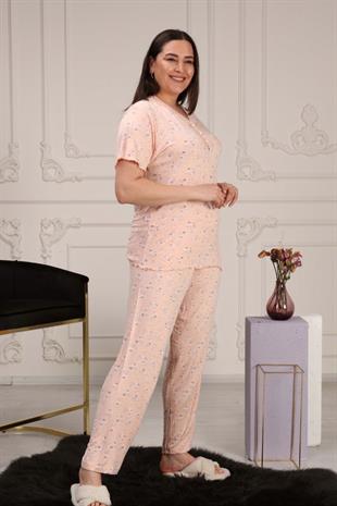 Pijama Takımı Büyük Beden Yakası Dantelli Desenli Pijama Takımı Yavruağzı