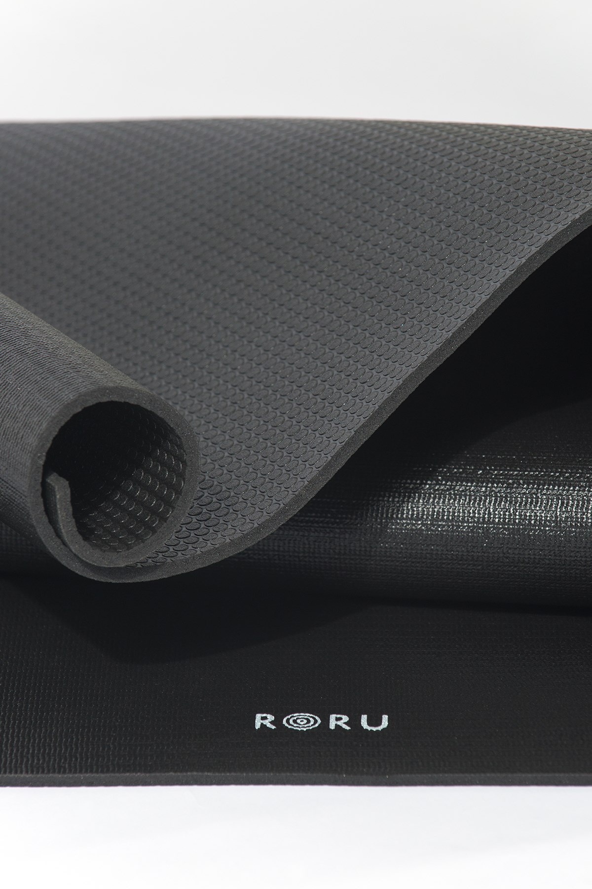 RORU Pro Serisi 6 mm Siyah Yoga Matı