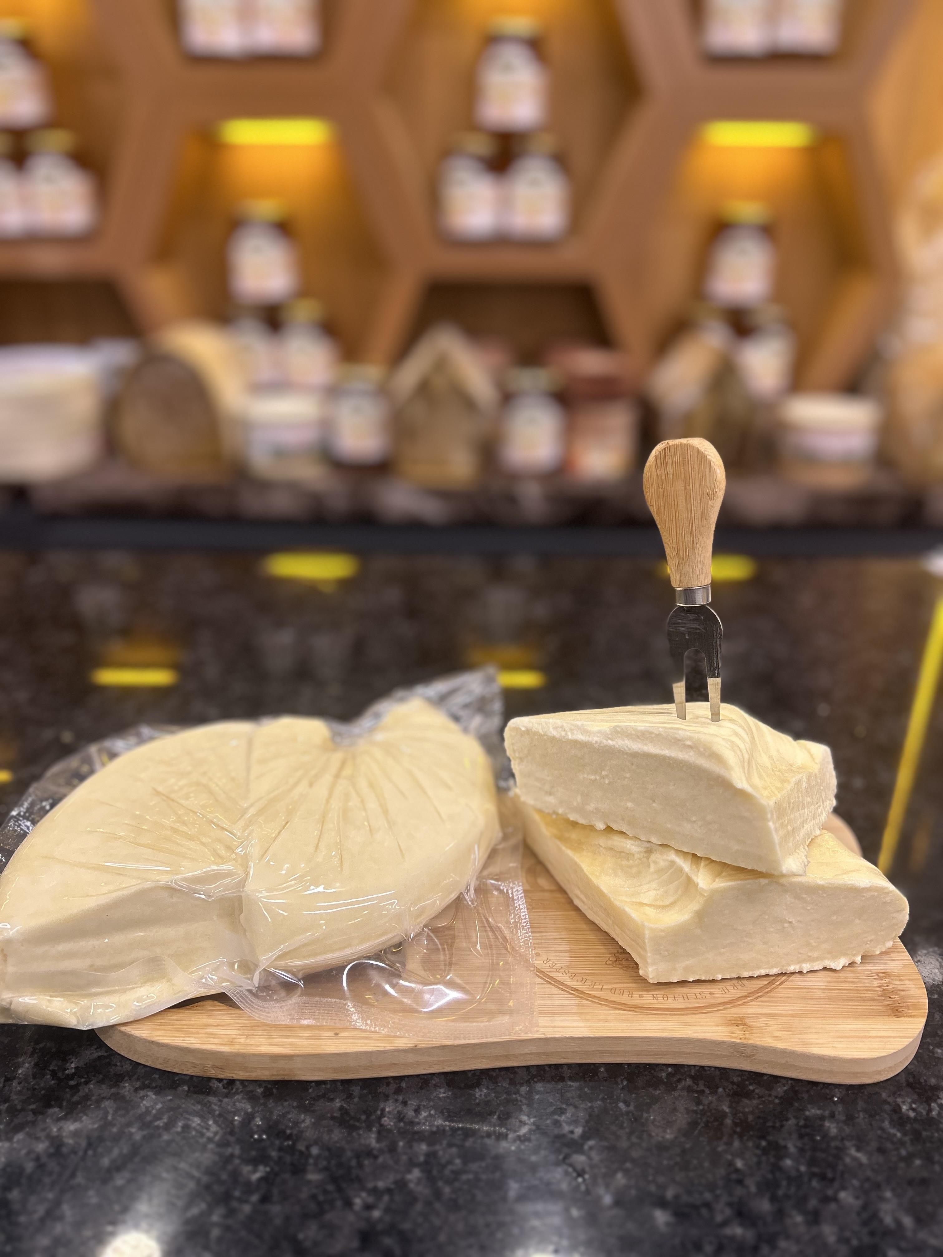 Kars Tam Yağlı Beyaz Peyniri 1 Kg 