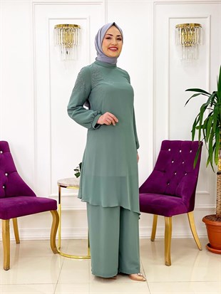 Ellya Yeni Sezon Dökümlü Krep Kumaş Süsleme Detaylı Pantolonlu Takım