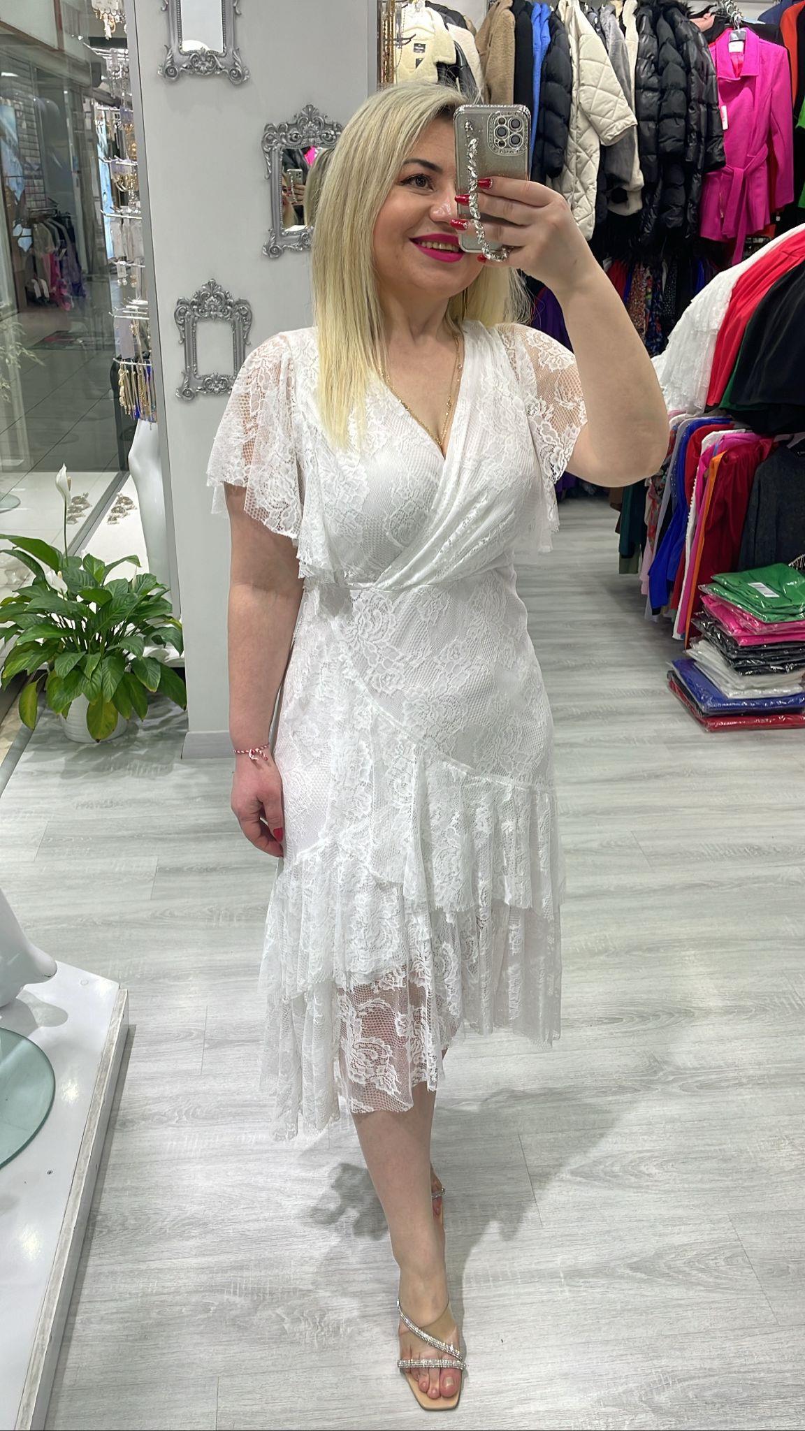 Beyaz Dantel İspanyol Model Volanlı Elbise