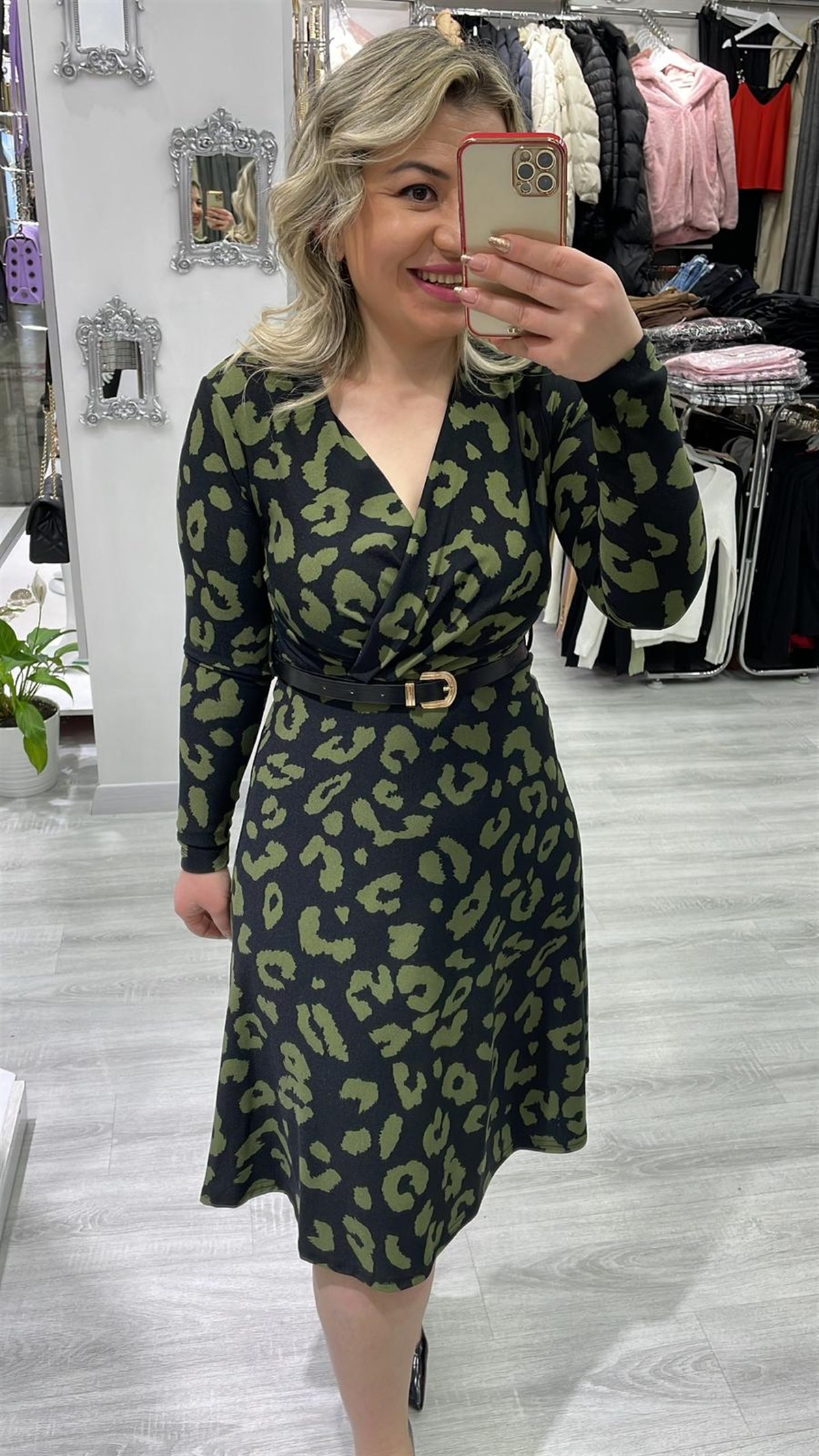 Kadın Yeşil Siyah Leopar Desenli Kemerli Örme Krep Elbise
