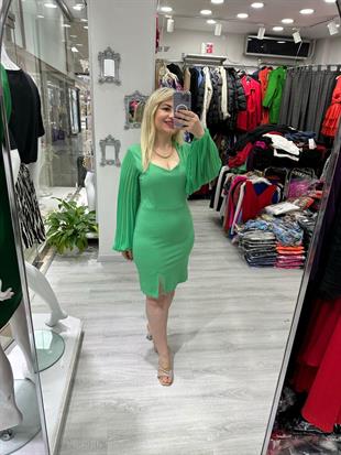 Yeşil Kolları Şifon Plisoleyli Etek Yırtmaçlı Elbise