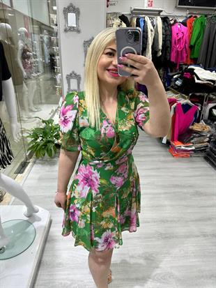 Yeşil Üzeri Pembe Çiçekli Üçgen Etekli Şifon Elbise 5841