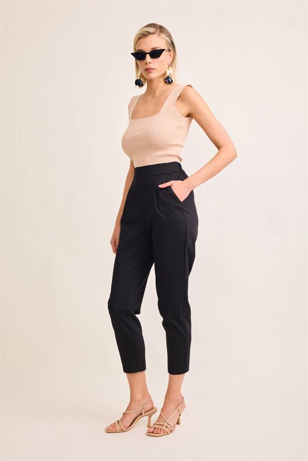 Pleated Lycra Trousers