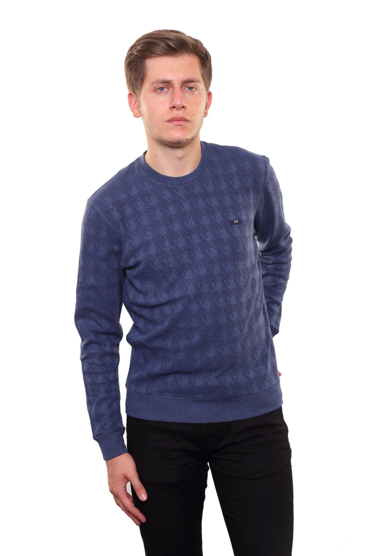 Yuvarlak Yaka Sweatshirt 