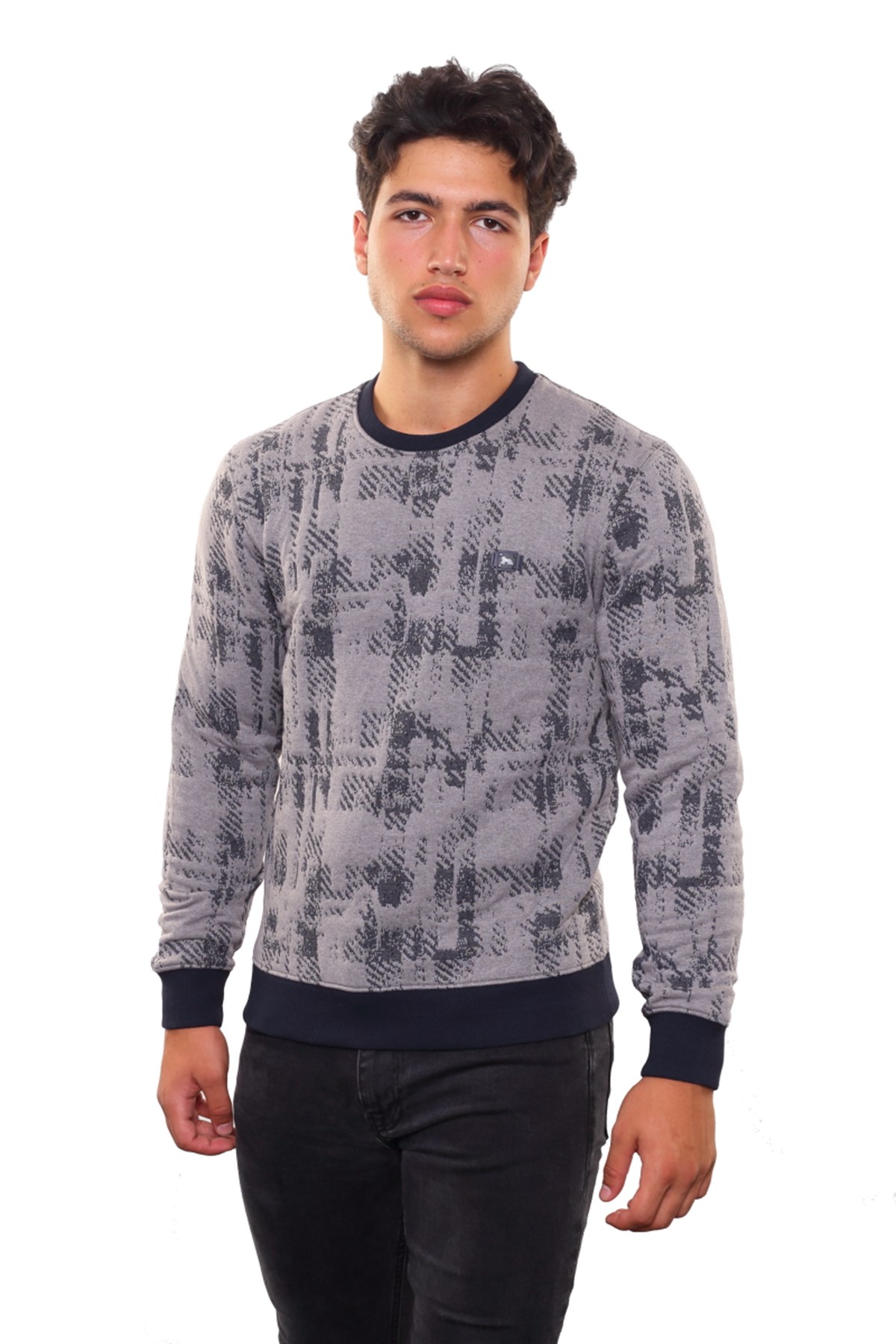Yuvarlak Yaka Sweatshirt 