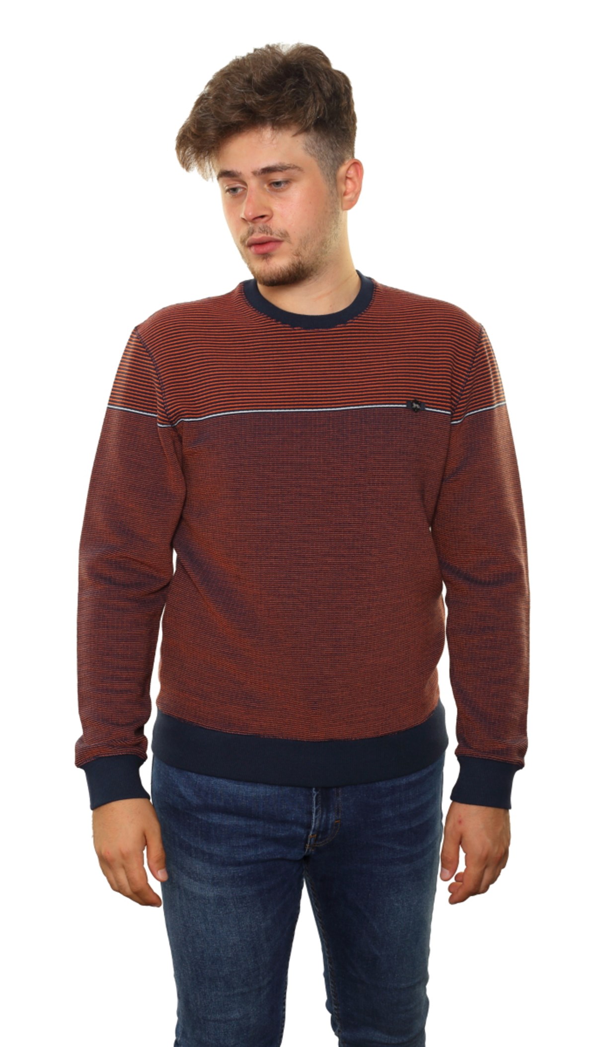 Yuvarlak Yaka Sweatshirt 