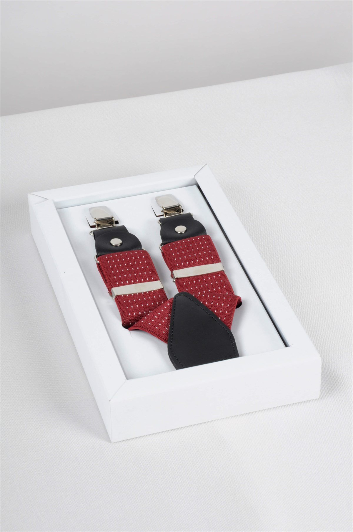 Maserto Kırmızı Pantolon Askısı Nokta Desenli