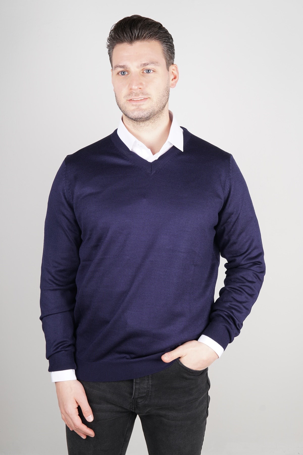 Maserto Mavi V Yaka Tüylenmeyen Triko Kazak