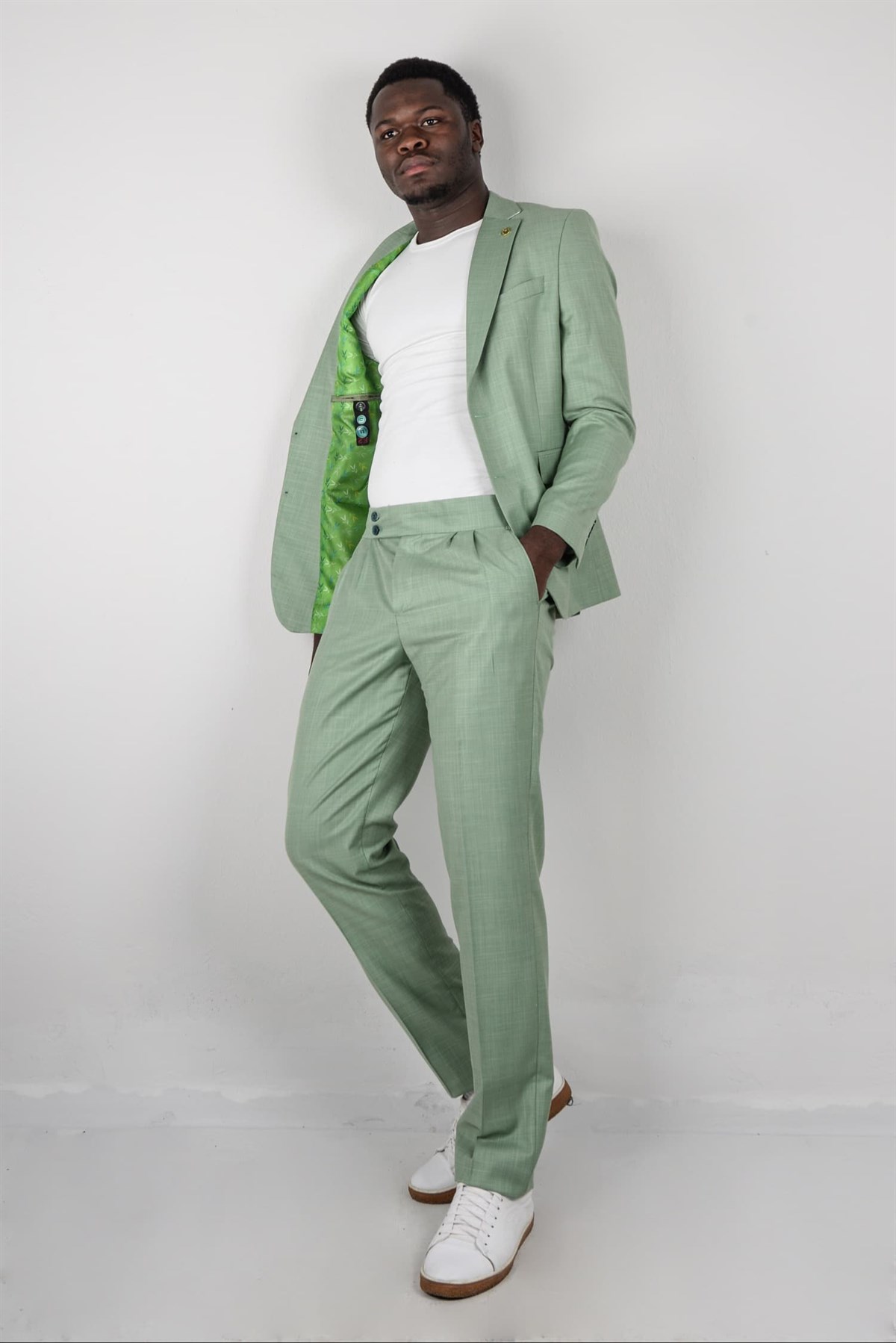 Maserto Slim Fit Green Suit Plain Patterned | maserto.com