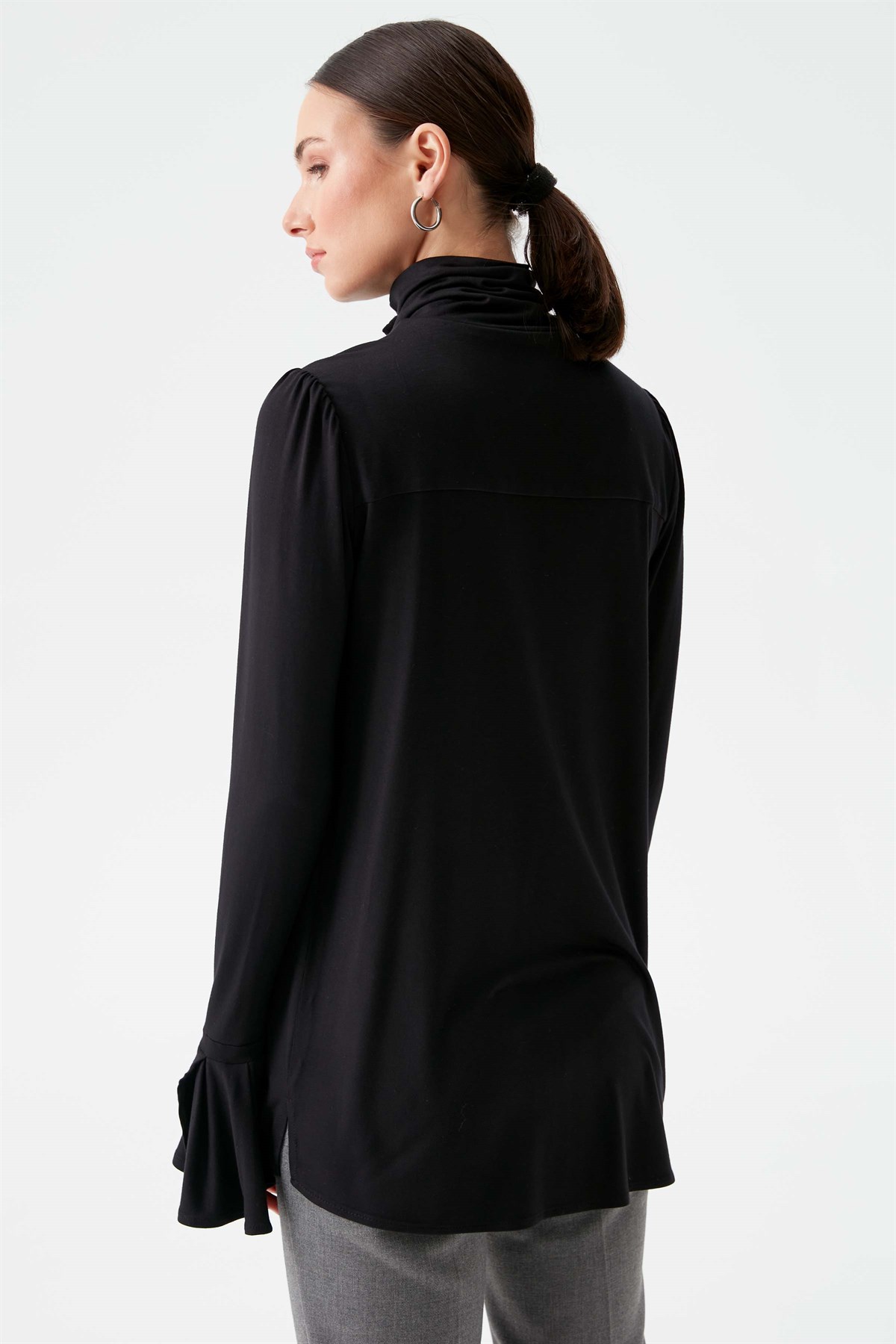Turtleneck Flywheel Cuffed Combed Cotton Blouse with Concealed Pop - Black