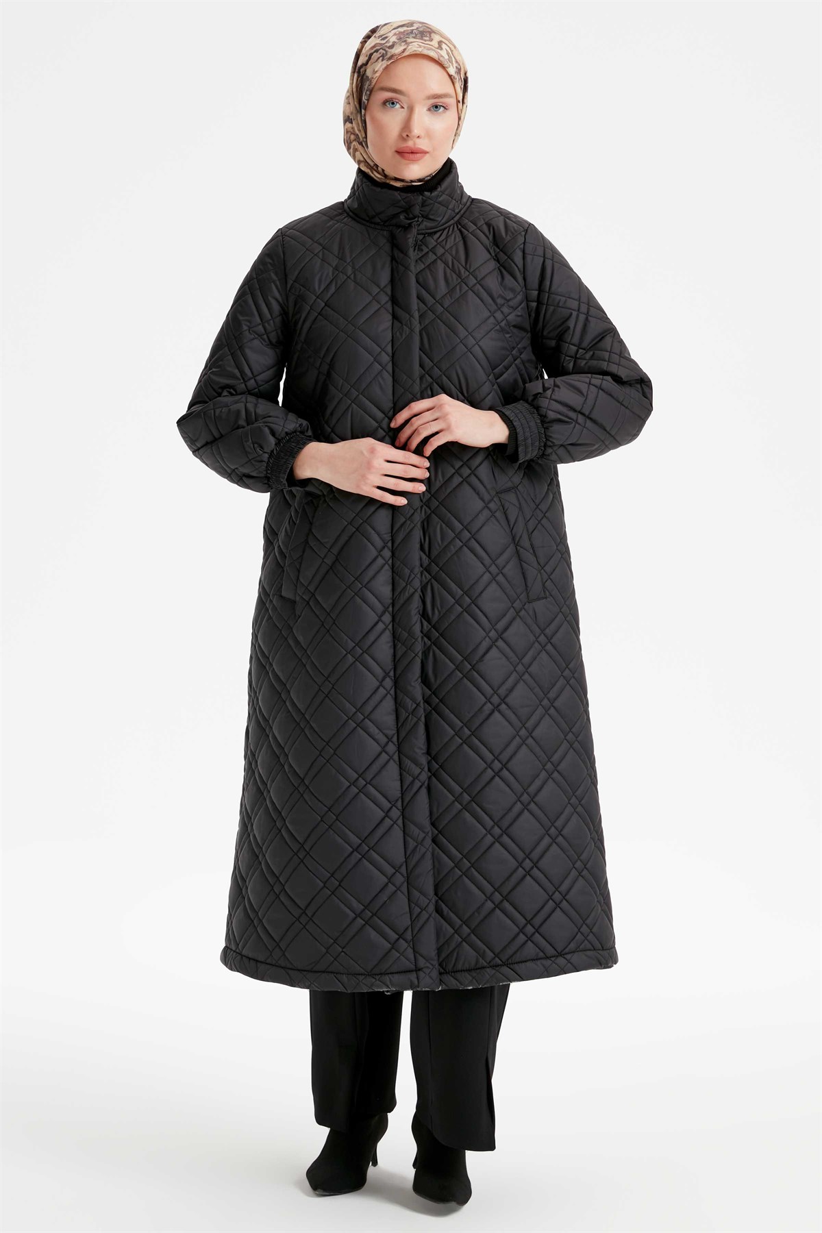 Plus Size Hidden Pat Quilted Coat - Black