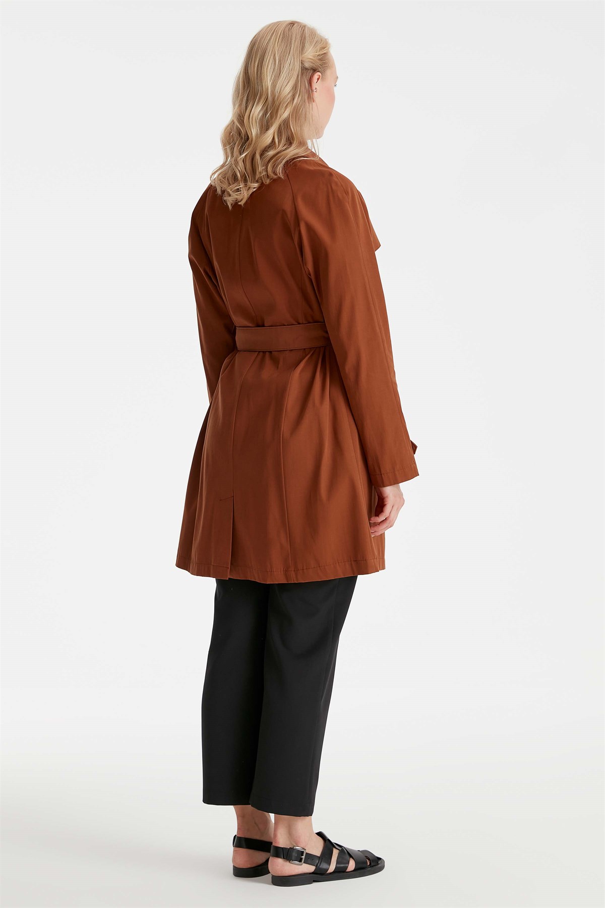 Double Breasted Closure Raglan Sleeve Trench Coat - Brown
