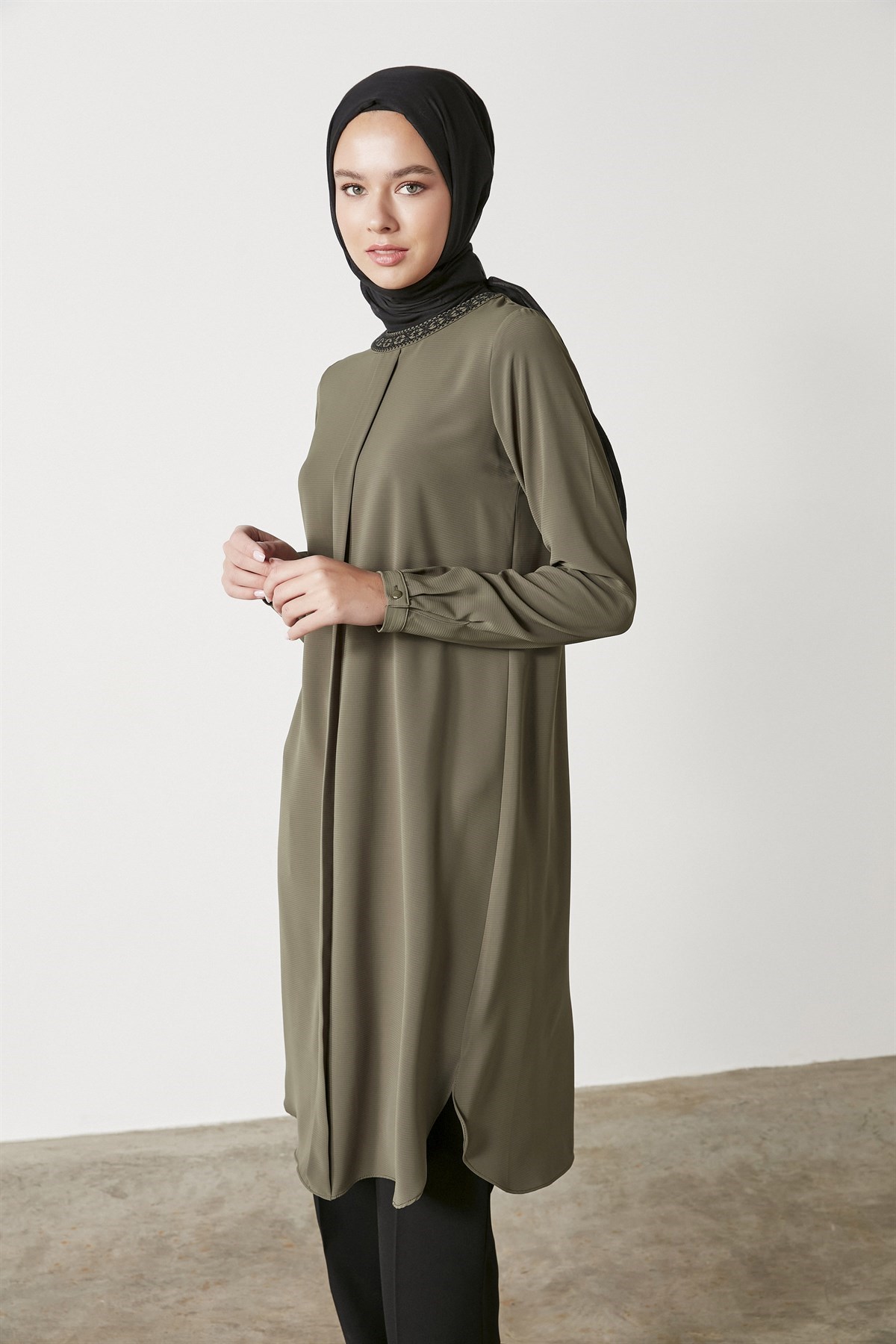 Embroidered Tunic Loose Trousers Double Suit - Khaki - Black