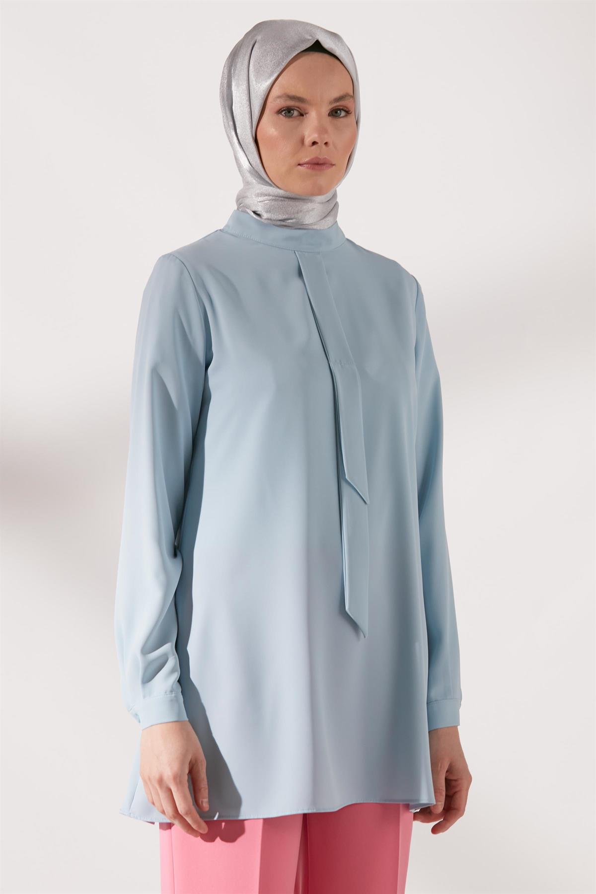 Kravat Detaylı Bluz - Açık Mavi