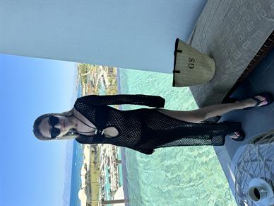 Ahşap Halka Detay Siyah Triko Elbise