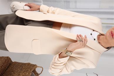 Atlas Kolu Büzgülü Krem  Blazer Ceket