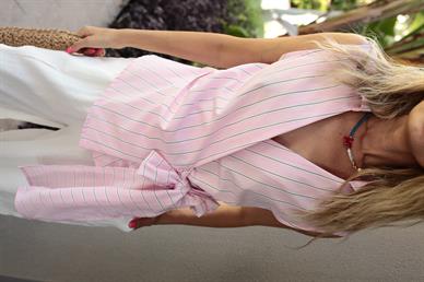 Bağlamalı Pembe Çizgili Kolsuz Gömlek