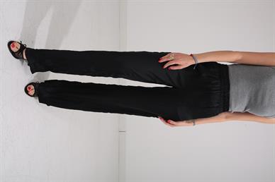 Beli Lastikli Siyah Kraşlı Pantolon