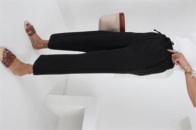Beli Lastikli Yandan Cepli Siyah Pantolon