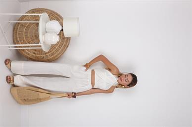 Beyaz Bağlamalı Krop Takım