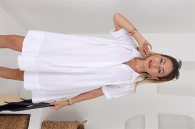 Beyaz Erkek Yaka Kısa Oversize Elbise