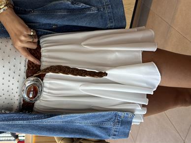 Beyaz Parçalı Volanlı Kısa Etek